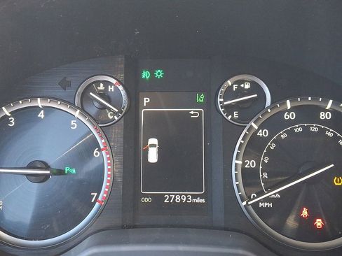 Used 2023 Lexus GX 460 Premium image 12