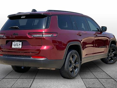 Used 2023 Jeep Grand Cherokee L Altitude AWD/4WD image 13