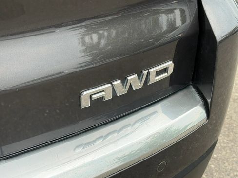 Used 2013 GMC Acadia SLE AWD/4WD image 13