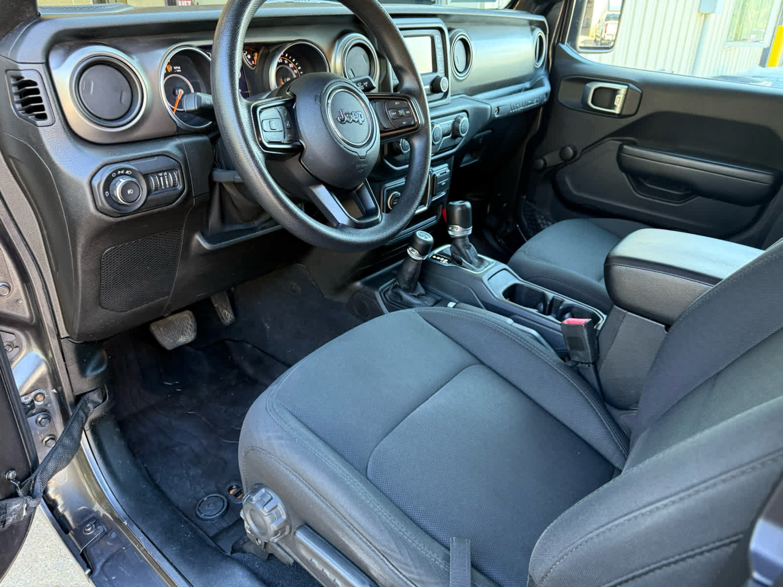 Used 2019 Jeep Wrangler Sport AWD/4WD image 11