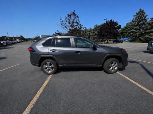 Used 2024 Toyota RAV4 XLE AWD/4WD image 2