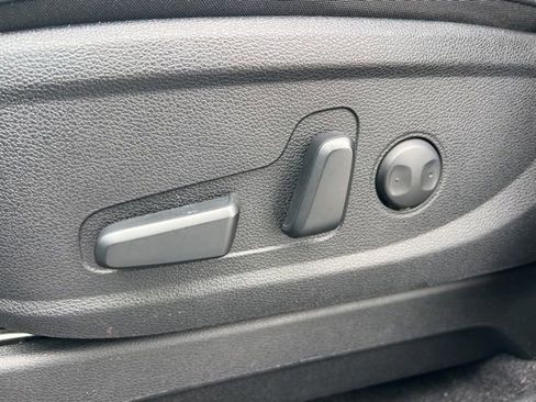 Certified 2025 Kia Telluride S image 31