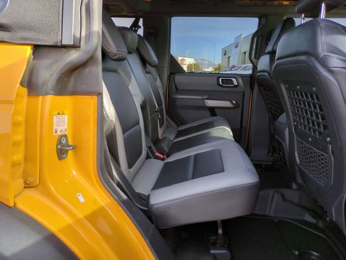 Used 2022 Ford Bronco Black Diamond image 29