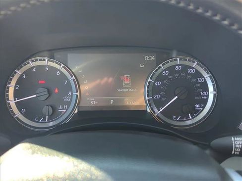 Used 2023 Toyota Highlander XLE FWD image 18