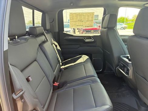 New 2026 Chevrolet Silverado 1500 LTZ w/ LTZ Premium Package AWD/4WD image 15