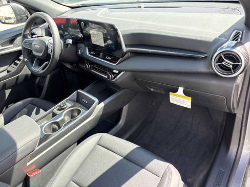 New 2027 Chevrolet Equinox LT w/ Convenience Package II AWD/4WD image 28