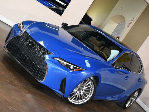 Used 2023 Lexus IS 300 w/ Premium Package RWD image 78