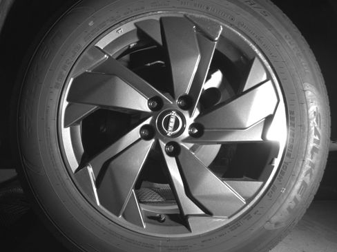 Used 2025 Nissan Rogue SV FWD image 14