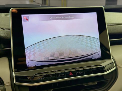 Used 2025 Jeep Compass Limited w/ Elite Group image 17