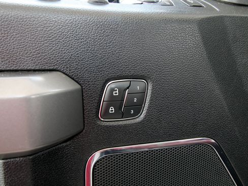 Used 2019 Ford F250 Platinum w/ Platinum Ultimate Package image 22