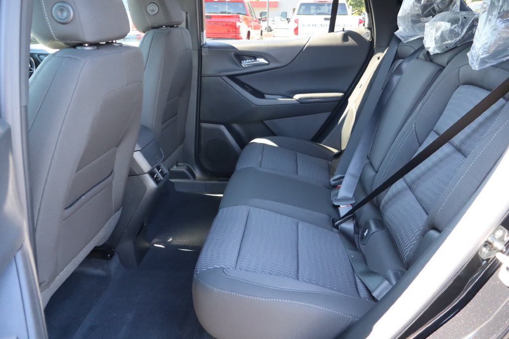 New 2027 Chevrolet Equinox LT FWD image 19