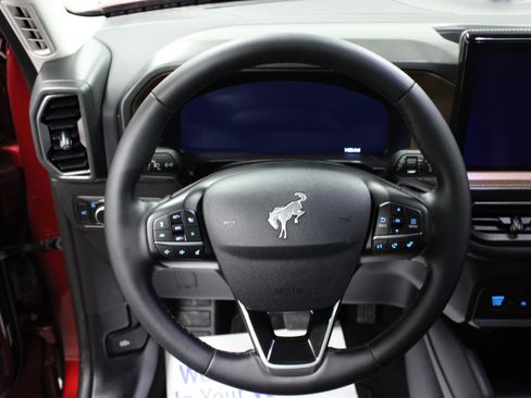 Used 2025 Ford Bronco Sport Outer Banks w/ Outer Banks Tech Package+ image 16