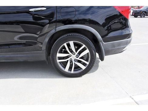Used 2016 Honda Pilot Touring image 30