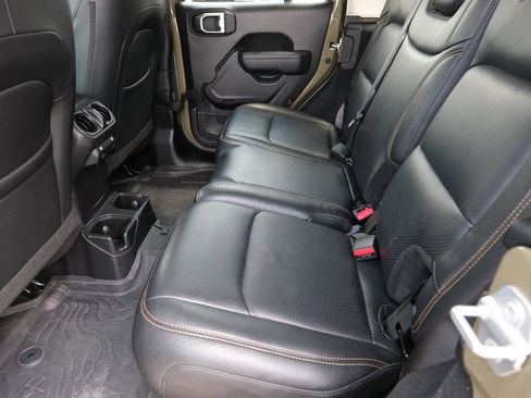Used 2025 Jeep Wrangler Unlimited Sport AWD/4WD image 28