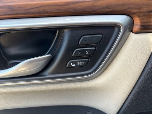 Used 2020 Honda CR-V EX-L image 10