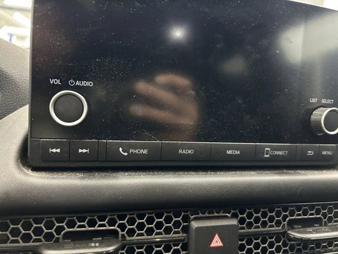 Certified 2024 Honda HR-V Sport image 11