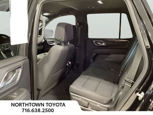 Used 2023 GMC Yukon SLE w/ Gmc Pro Safety Plus Package AWD/4WD image 11