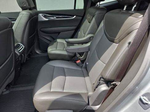 Used 2024 Cadillac XT6 Premium Luxury w/ Technology Package AWD/4WD image 15