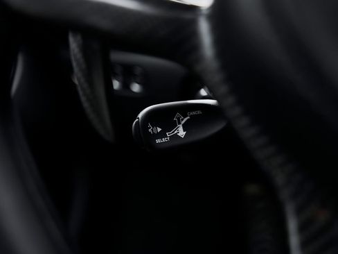 Used 2024 McLaren Artura image 49