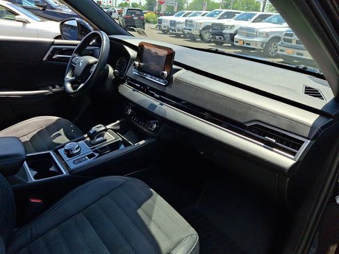 Used 2022 Mitsubishi Outlander SEL Black Edition AWD/4WD image 11
