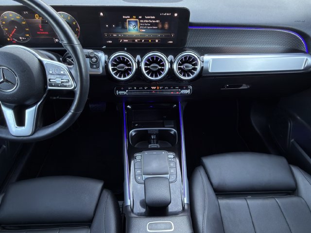 Used 2022 Mercedes-Benz GLB 250 4MATIC w/ Premium Package Lite image 18