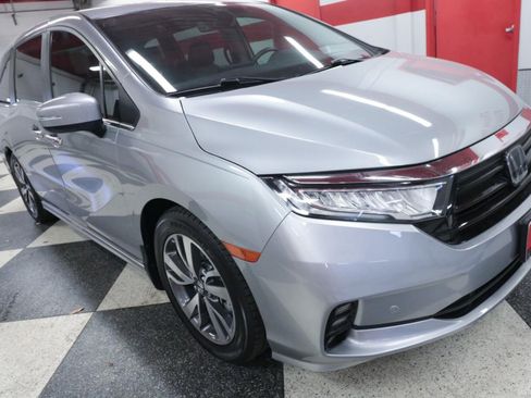 Used 2023 Honda Odyssey Touring image 34