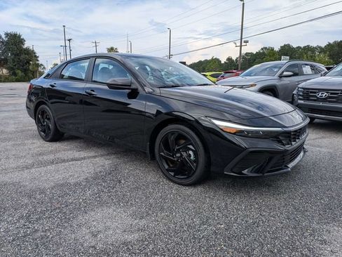 Certified 2026 Hyundai Elantra Sport FWD image 2