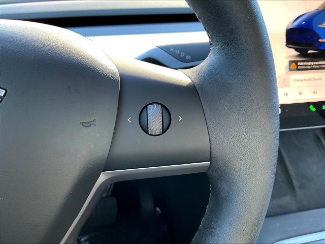 Used 2024 Tesla Model Y Long Range RWD image 14