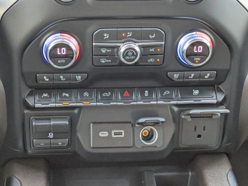 Certified 2022 GMC Sierra 1500 SLT w/ SLT Premium Plus Package image 20