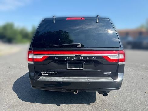 Used 2015 Lincoln Navigator 4WD w/ Equipment Group 101A Reserve image 7