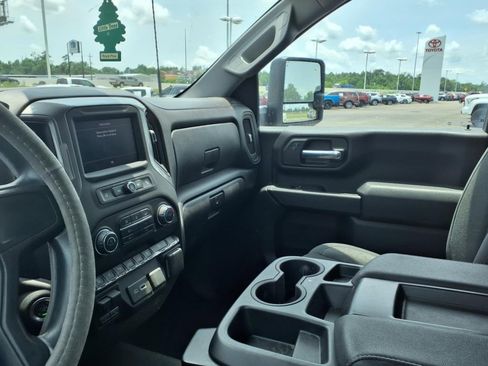 Used 2024 Chevrolet Silverado 2500 Custom w/ Custom Value Package image 26