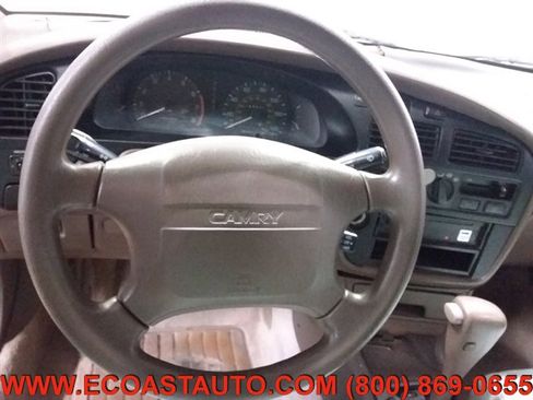 Used 1993 Toyota Camry Deluxe image 11