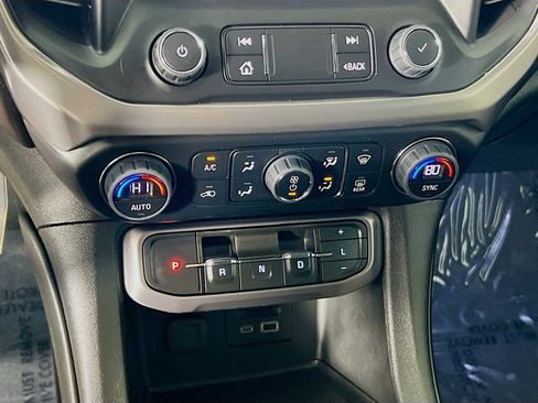 Used 2022 GMC Acadia AT4 w/ Trailering Package AWD/4WD image 16