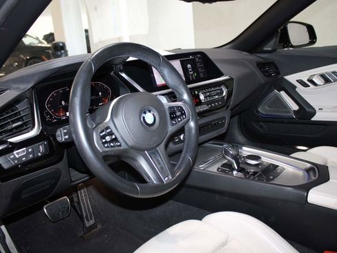 Used 2019 BMW Z4 sDrive30i w/ M Sport Package image 14