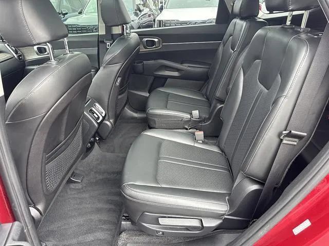Certified 2022 Kia Sorento X-Line EX AWD/4WD image 15