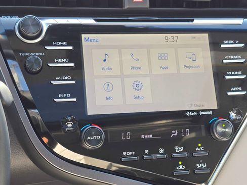 Used 2018 Toyota Camry SE w/ Audio Package FWD image 27
