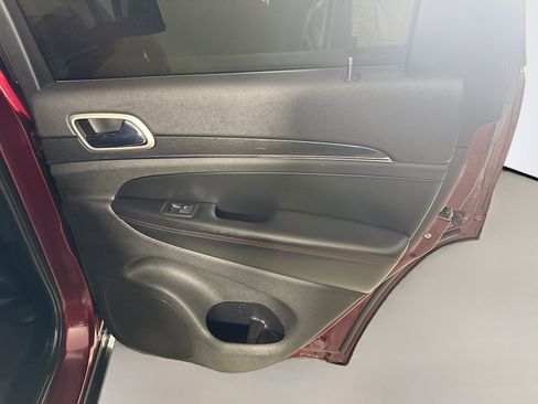 Used 2018 Jeep Grand Cherokee Trailhawk w/ Trailhawk Luxury Group image 28