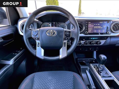 Certified 2023 Toyota Tacoma SR5 AWD/4WD image 6