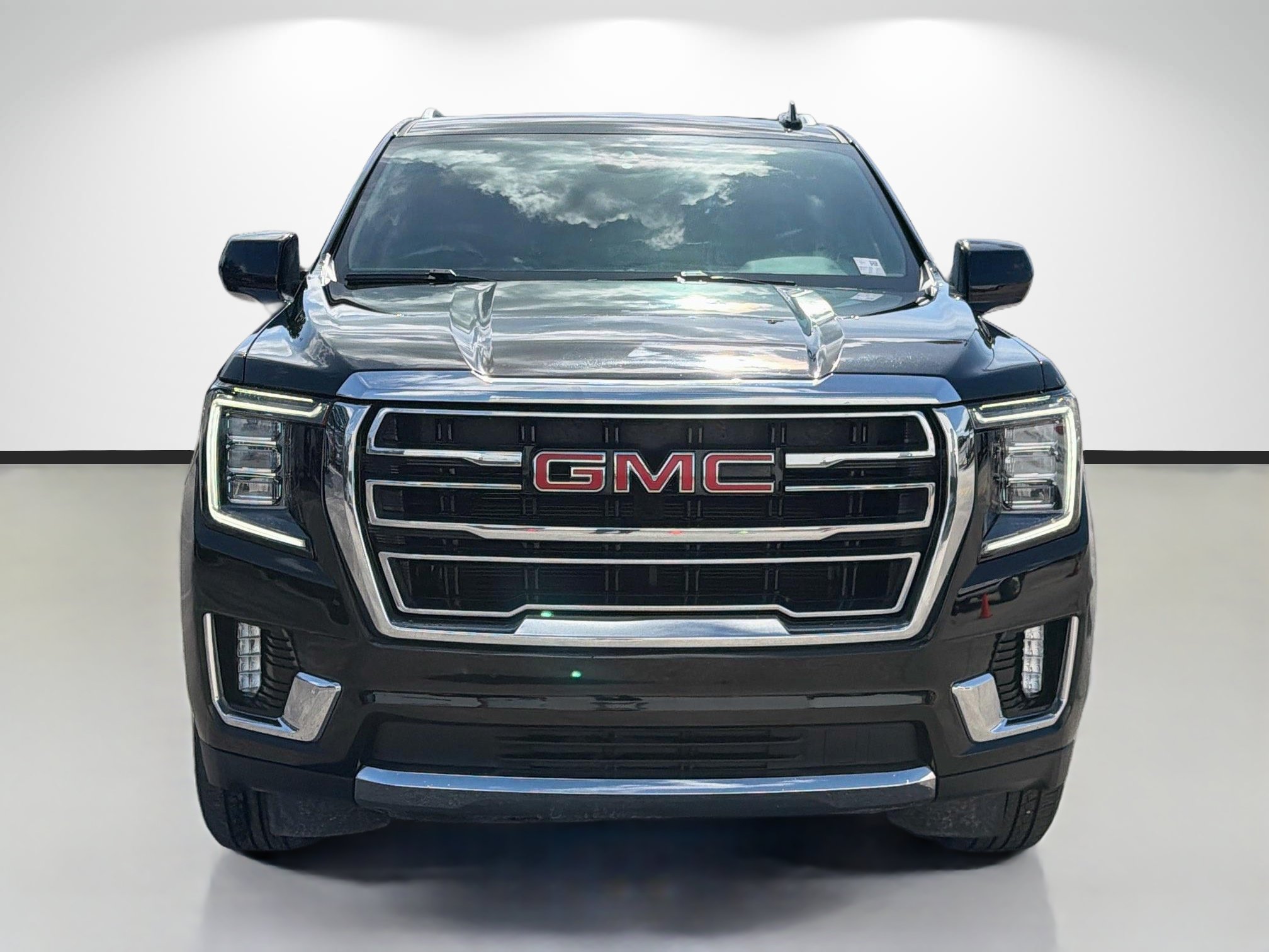 Used 2024 GMC Yukon SLT AWD/4WD image 8