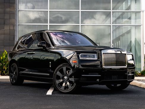 Certified 2023 Rolls-Royce Cullinan image 43