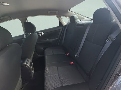 Used 2019 Nissan Sentra SR FWD image 14
