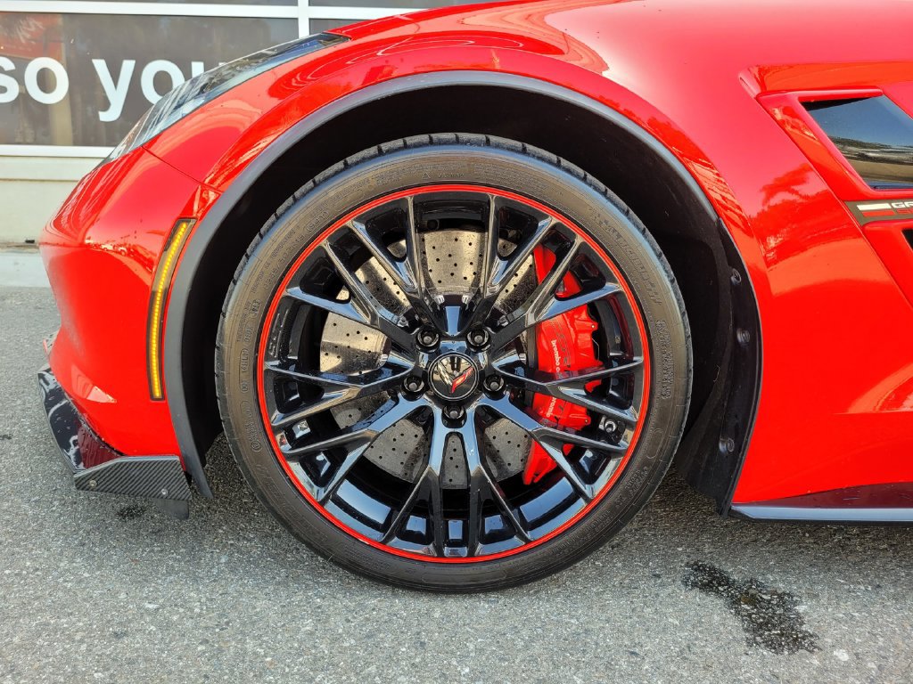Used 2018 Chevrolet Corvette Grand Sport RWD image 35
