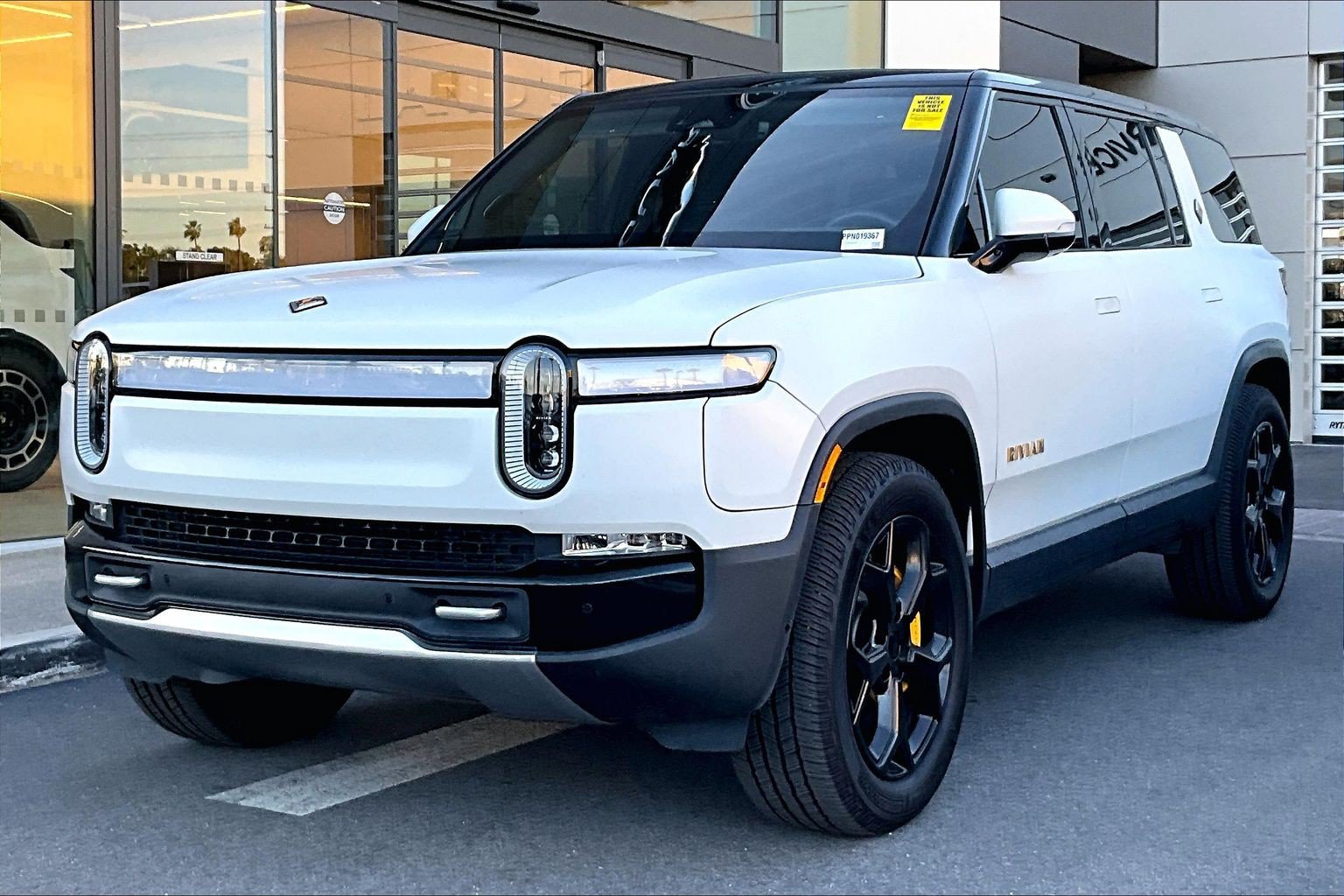 Used 2023 Rivian R1S Adventure Quad AWD/4WD image 1