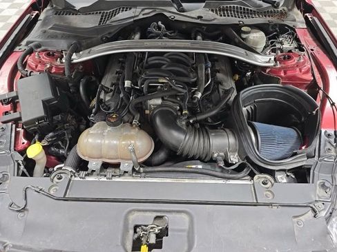Used 2017 Ford Mustang GT Premium w/ GT Performance Package RWD image 5