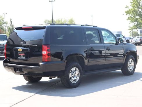 Used 2014 Chevrolet Suburban LT AWD/4WD image 6