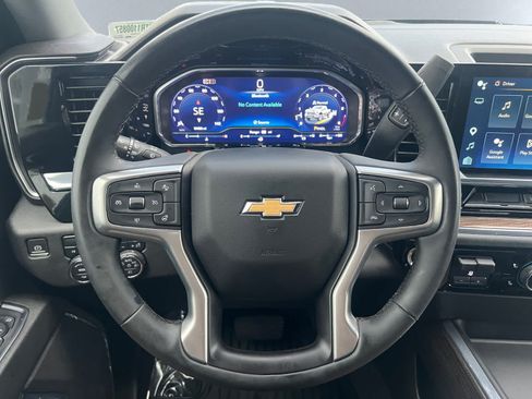 Used 2024 Chevrolet Silverado 2500 LT w/ Convenience Package AWD/4WD image 17