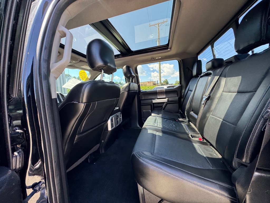 Used 2017 Ford F250 Lariat w/ Lariat Ultimate Package AWD/4WD image 9