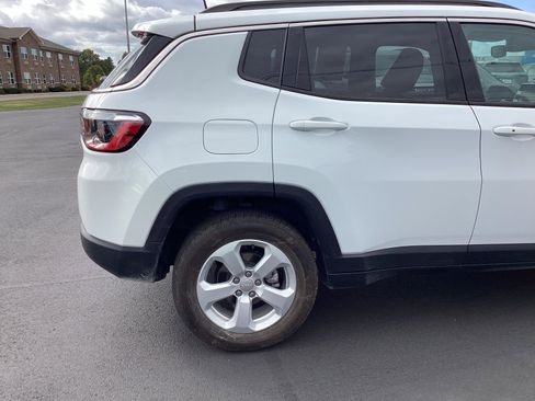 Used 2022 Jeep Compass Latitude w/ Convenience Group image 6