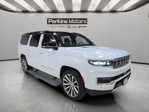 Certified 2023 Jeep Grand Wagoneer L Series II AWD/4WD image 8
