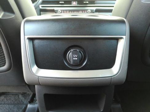 Used 2026 Kia Carnival LXS FWD image 28